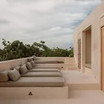 Luxury Pyramid Villa @The Jungle