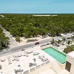 Helena101, Tulum