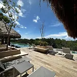 Aldea Zama Paramar Viva,Jungla