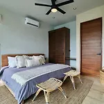Attha Holistika - Nirvana New Jungle Penthouse