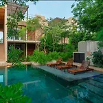 Cozy Ground And Terrace In La Veleta 2Br 4 Guests