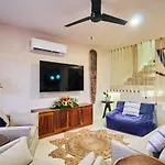 Spacious & Comfy Penthouse Oasis With Plunge Pool Apartamento