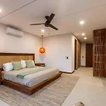 Private Pool, Luxury Accommodation 24/7 Concierge