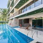 Luxury Apt/Aldea Zama/Pool View 50Mbps Internet