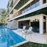 Luxury Apt/Aldea Zama/Pool View 50Mbps Internet