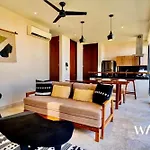 2 Bedroom Spacious Great Located Top Amenities