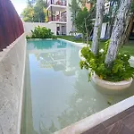 Holiday home Exclusive Building Infinity Pool And Gym Restaurants And Bar District Nearby Tulum