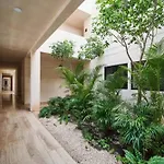 2 Bedroom Spacious Great Located Top Lx Amenities