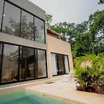 Casa Xhara, Cozy Jungle Villa 3 Bedroom Pool And Grill