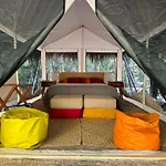 Glamping Bunga Lotus * Tulum