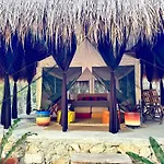 Glamping Bunga Lotus *