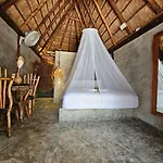 Cabanas Playa Condesa