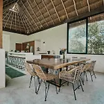 240m2 - 16 Persons - 6 - 2 Swimming Pool - 3 Jacuzzis Villa *