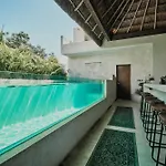 240m2 - 16 Persons - 6 - 2 Swimming Pool - 3 Jacuzzis Villa
