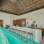 Villa 240m2 - 16 Persons - 6 - 2 Swimming Pool - 3 Jacuzzis *