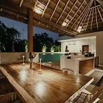 240m2 - 16 Persons - 6 - 2 Swimming Pool - 3 Jacuzzis Villa