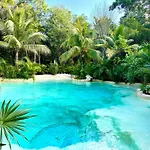 Campsite Glamping Bunga Lotus