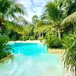 Glamping Bunga Lotus * Tulum