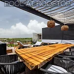 Iik Luxury By Spot *