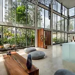 Iik Luxury By Spot