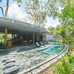 Rotamundos Luxury In Luum Zama