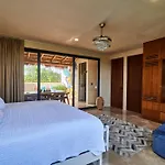 Spacious & Comfy Penthouse Oasis With Plunge Pool *
