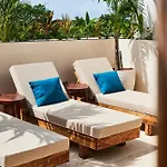 Spacious & Comfy Penthouse Oasis With Plunge Pool *