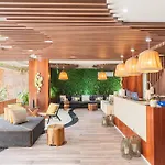 Menesse Luxury By Spot Apartment