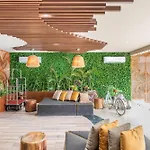 Menesse Luxury By Spot *