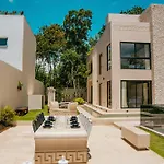 Luxury Large Villa/2 Pools/ Jacuzzi/Rooftop/Cenote View