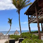 La Conchita Tulum (Adults Only)