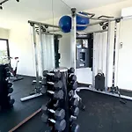 Holiday home Exclusive Building Infinity Pool And Gym Restaurants And Bar District Nearby *