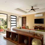 Stunning For 10-cabana-private Pool-parking