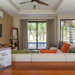 Stunning For 10-cabana-private Pool-parking *