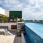 Gaia Luxurious, Comfortable And Well Located Ac Wi-Fi