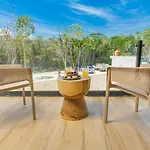 Sunny, Spacious&amazing Amenities *