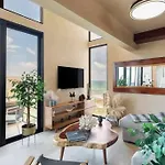 Luxury Beachfront Penthouse With Private Pool Apartamento