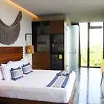 Iik Luxury By Spot