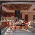 Rotamundos Luxury In Luum Zama