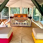 Glamping Bunga Lotus * Tulum