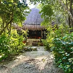Glamping Bunga Lotus * Tulum