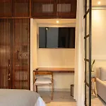 Apartamento Private Pool & Terrace - Sleeps 4 Near The - B104