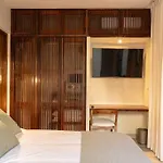 Apartamento Private Pool & Terrace - Sleeps 4 Near The - B104