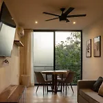 Apartamento Private Pool & Terrace - Sleeps 4 Near The - B104 Tulum