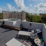 Penthouse Whit Privare Roof Top