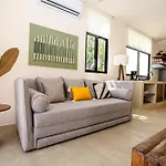 Penthouse With Private Jungle, Pool, Downtown Apartment *
