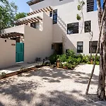 Apartment Penthouse With Private Jungle, Pool, Downtown *