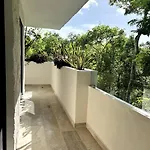 Room Rental Super Comfortable With Office Space!