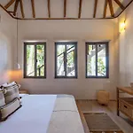 Soliman Bay Beachfront Villa *