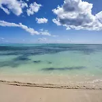 Soliman Bay Beachfront Villa